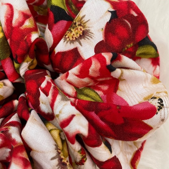 Floral Hair Scrunchie. Multicolor. Medium - Picture 9 of 10